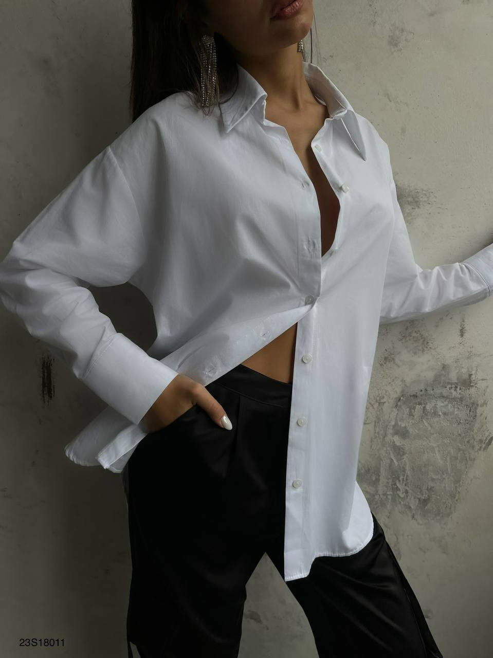 Backless Long Sleeveless Lace-up Shirt in White Color - Noxlook