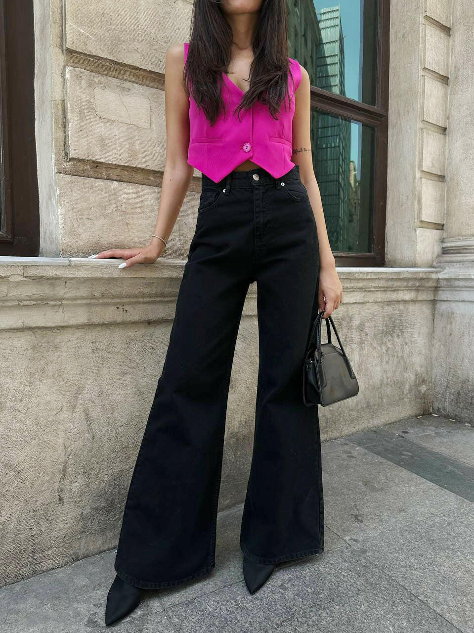 High-Waisted Palazzo Jeans in Black - Noxlook.