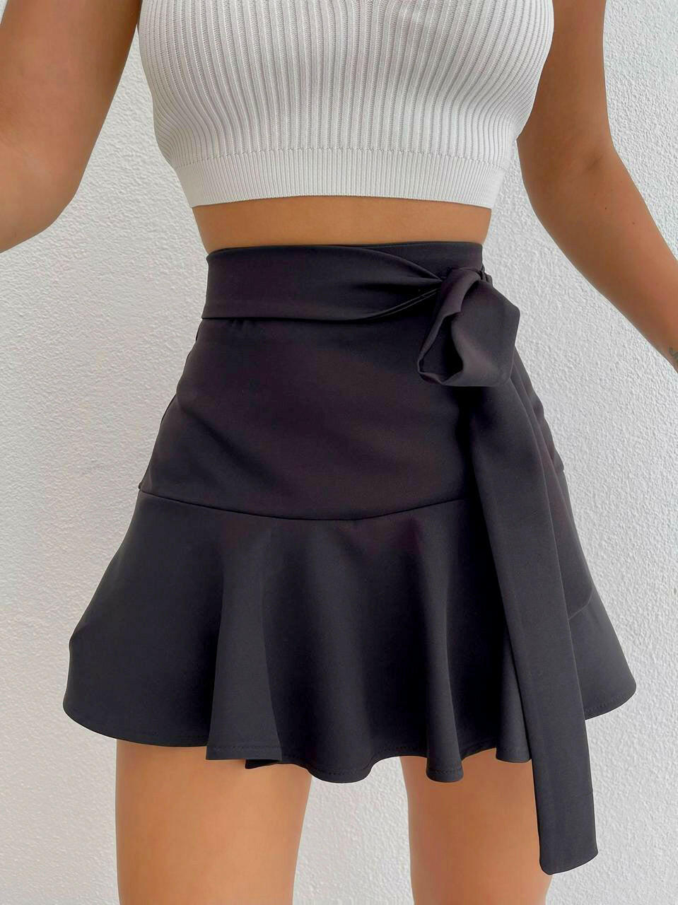 Cute A-Line Mini Skirts in Black - Noxlook